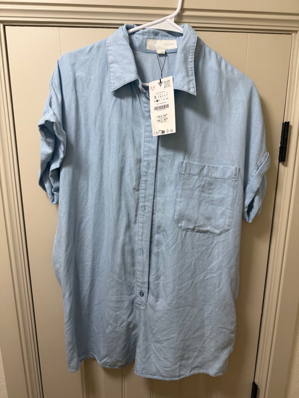 Zara Light Blue Women’s Short-Sleeve Button-Down Shirt